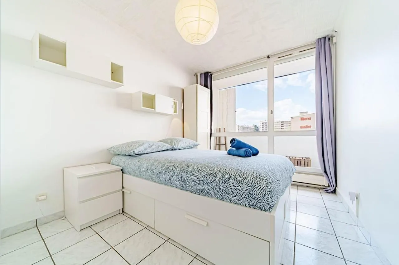 Chez Anatole - Charming 4 People - Gratte Ciel Apartment Villeurbanne